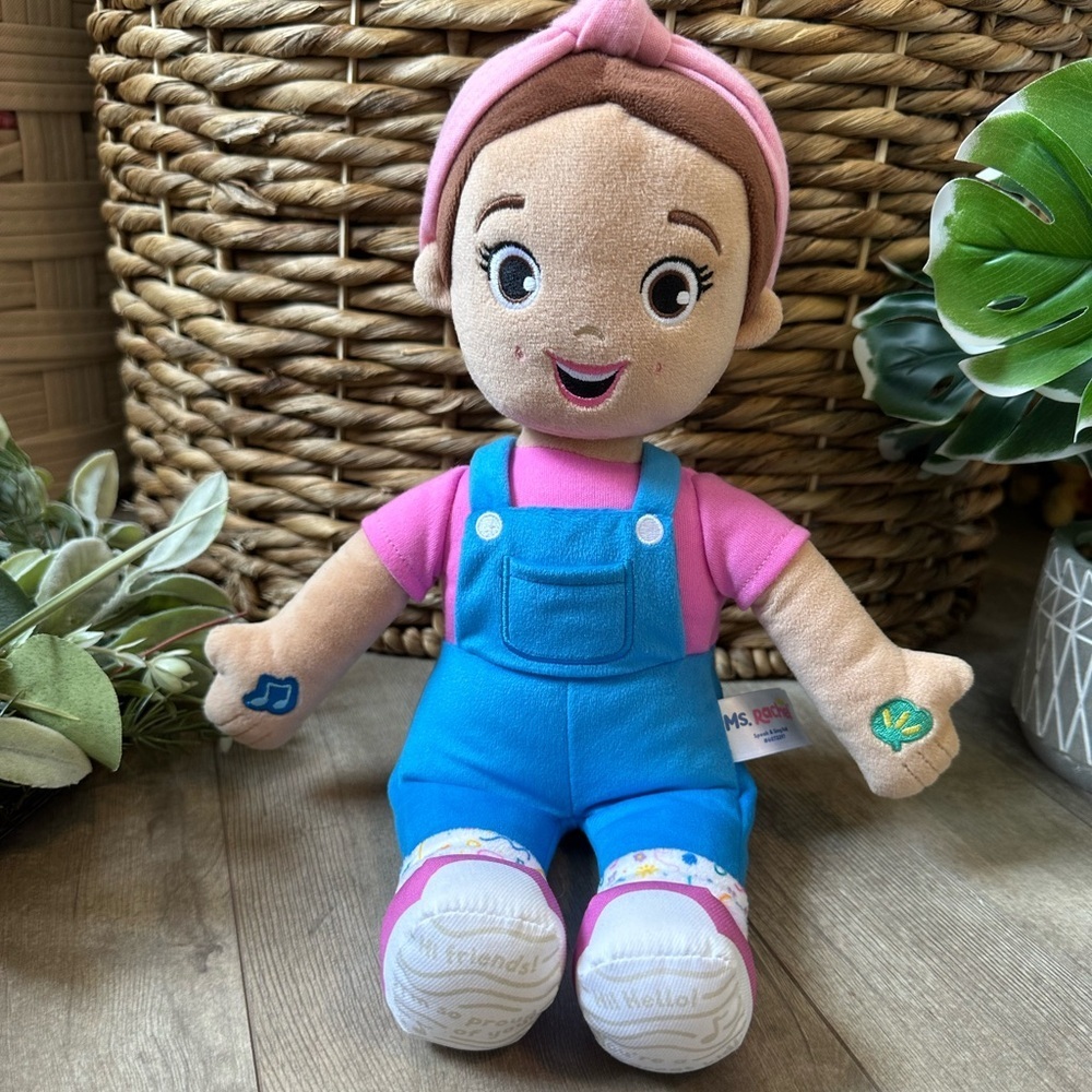 Ms. Rachel Speak & Sing Animated Doll New without Box